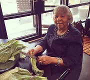 Johno Legendo močiutė ruo&scaron;ia salotas