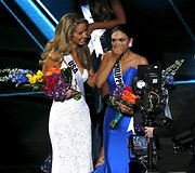 Pios Alonzo Wurtzbach reakcija sužinojus, kad i&scaron; tikrųjų ji turėjo būti paskelbta &bdquo;Mis Visata&ldquo;