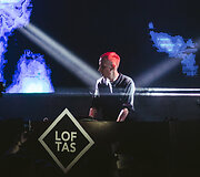&bdquo;Ten Walls&ldquo; &bdquo;Lofte&ldquo;