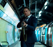 Gerardas Butleris filme &bdquo;Londono apgultis&ldquo;