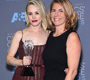 Žurnalistė Sacha Pfeiffer ir ją filme &bdquo;Sensacija&ldquo; įkūnijusi aktorė Rachel McAdams