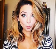 Seksualiausia grožio tinklara&scaron;tininkė:&nbsp;Zoe Sugg