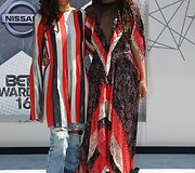 Dainininkės Halle Bailey ir Chloe Bailey 