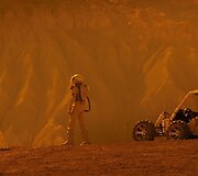 Asa Butterfieldas filme &bdquo;Tūkstančiai mylių iki tavęs&ldquo;