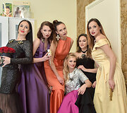 Ingrida Kazlauskaitė, Gabrielė Gutt, Gintė Ramutytė, Oksana &Scaron;klėriūtė, Karolina Kaminskaitė ir Viktorija &Scaron;aulytė