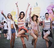 Alessandra Ambrosio su draugėmis