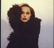 Angelina Jolie (1995 m.)