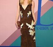 Suki Waterhouse