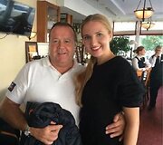 Eleonora Sebrova su prodiuseriu Denisu Ingoldsby