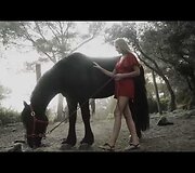 Eleonora Sebrova vaizdo klipe &bdquo;I Follow You&ldquo;