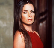 Holly Marie Combs seriale &bdquo;San Francisko raganos&ldquo;