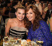 Margot Robbie ir Allison Janney
