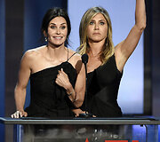 Courteney Cox ir Jennifer Aniston