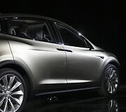 &bdquo;Tesla Model X&ldquo; pristatymas