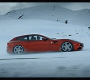 &bdquo;Ferrari FF&ldquo; prezentacija Maranelo mieste, Italijoje