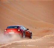 &bdquo;Ferrari FF&ldquo; fotosesija Dubajuje