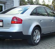 4,2 l (300 AG) + &bdquo;Audi&ldquo; &ndash; Stathamo stilius. Todėl būtent &scaron;į automobilį jis ir turėtų vairuoti!