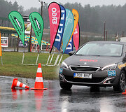 Lietuvos &bdquo;Metų automobilio 2014&ldquo; bandymai Kačerginėje