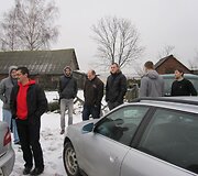 &bdquo;Audi&ldquo; klubo nariai įteikė dviratį sunkiai besiverčiančiai &scaron;eimai