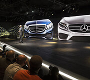 C klasės &bdquo;Mercedes-Benz&ldquo; pristatymas Detroito automobilių parodoje