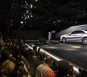 C klasės &bdquo;Mercedes-Benz&ldquo; pristatymas Detroito automobilių parodoje