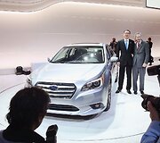 Naujos kartos &bdquo;Subaru Legacy&ldquo; pristatymas Čikagos automobilių parodoje