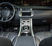 &bdquo;Range Rover Evoque&ldquo; pristatymas &bdquo;Inchcape&ldquo; salone
