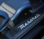Vienintelis pasaulyje juodas &bdquo;Maserati MC12&ldquo;