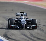 F-1 penktadienio treniruotės prie&scaron; Bahreino lenktynes