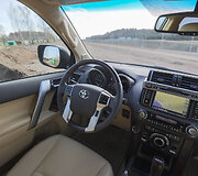 Atnaujintas &bdquo;Toyota Land Cruiser&ldquo;
