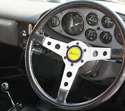Didžiojoje Britanijoje parduodamas &bdquo;Dino 246 GT&ldquo;