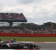 &bdquo;Formulės-1&ldquo; penktadienio treniruotės Silverstone