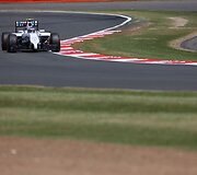 &bdquo;Formulės-1&ldquo; penktadienio treniruotės Silverstone