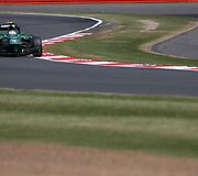 &bdquo;Formulės-1&ldquo; penktadienio treniruotės Silverstone