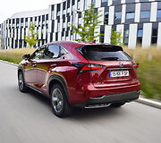 &bdquo;Lexus NX300h&ldquo; su &bdquo;F Sport&ldquo; komplektacija