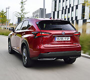 &bdquo;Lexus NX300h&ldquo; su &bdquo;F Sport&ldquo; komplektacija