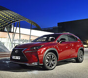 &bdquo;Lexus NX300h&ldquo; su &bdquo;F Sport&ldquo; komplektacija