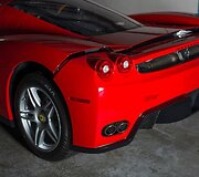 Sudaužytas &bdquo;Ferrari Enzo&ldquo;