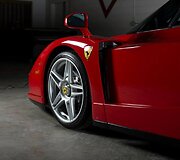 Sudaužytas &bdquo;Ferrari Enzo&ldquo;