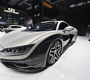 16-oji &Scaron;anchajaus automobilių paroda