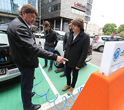 &bdquo;CityBee&ldquo; elektromobilių įkrovimo stotelės prie Vilniaus savivaldybės atidarymas