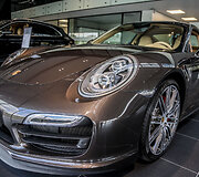 &bdquo;Porsche&ldquo; salonas Vilniuje