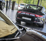 &bdquo;Porsche&ldquo; salonas Vilniuje