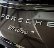 &bdquo;Porsche&ldquo; salonas Vilniuje