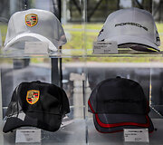 &bdquo;Porsche&ldquo; salonas Vilniuje