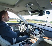 &bdquo;Top Gear&ldquo; Baltijos &scaron;alių apdovanojimai &ndash; kelyje i&scaron; Rygos į Tartu