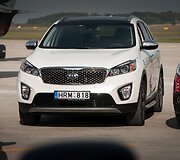 &bdquo;Top Gear&ldquo; apdovanojimų turo akimirka &Scaron;iaulių oro uoste