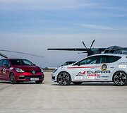 &bdquo;Top Gear&ldquo; apdovanojimų turo akimirka &Scaron;iaulių oro uoste