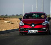 &bdquo;Top Gear&ldquo; apdovanojimų turo akimirka &Scaron;iaulių oro uoste