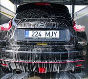 &bdquo;Top Gear&ldquo; apdovanojimų turo akimirka &Scaron;iaulių oro uoste